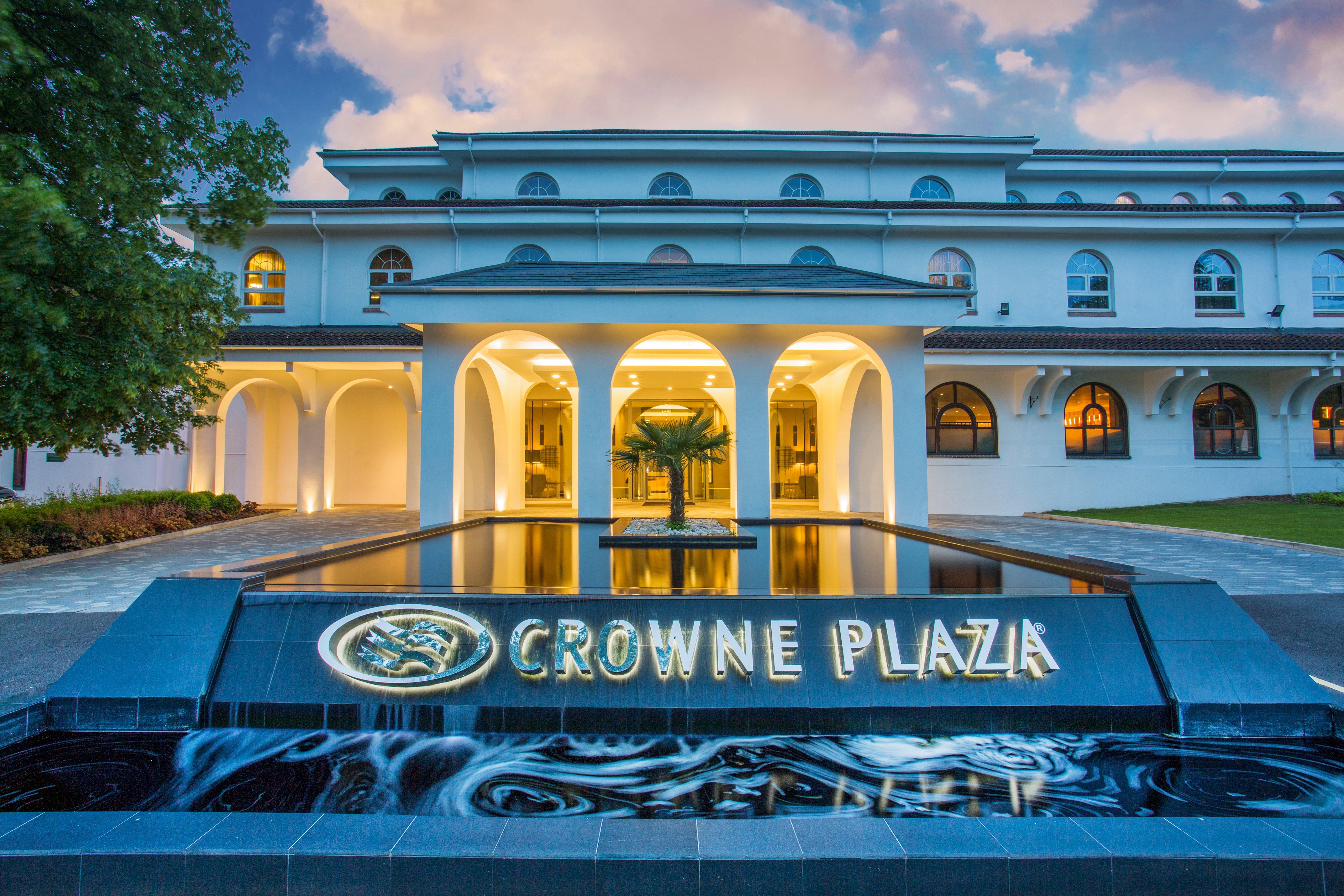 Crowne Plaza Gerrards Cross By Ihg Hotel Beaconsfield Exterior foto