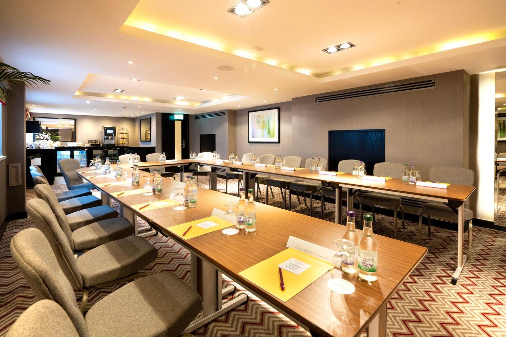 Crowne Plaza Gerrards Cross By Ihg Hotel Beaconsfield Exterior foto