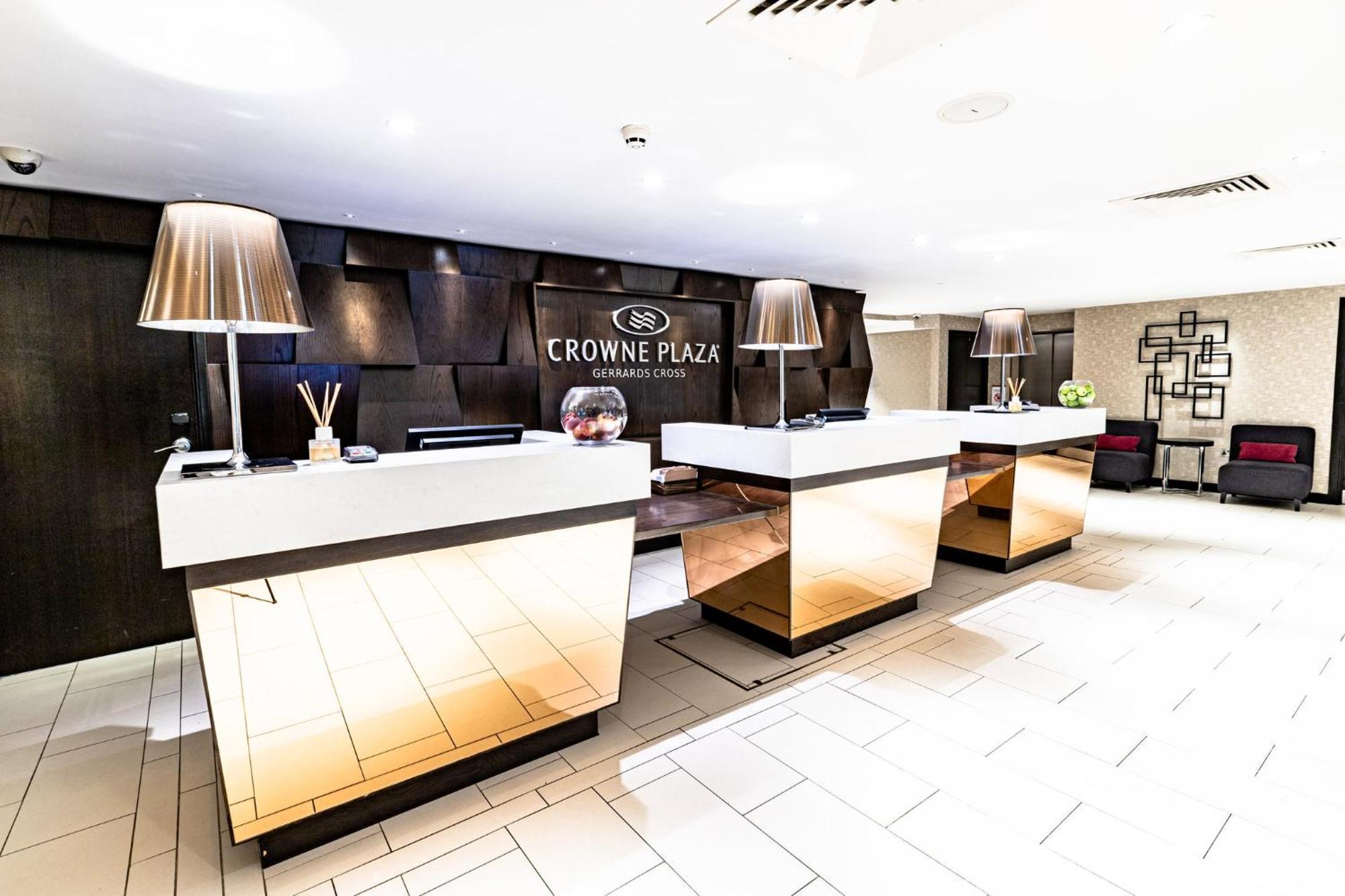 Crowne Plaza Gerrards Cross By Ihg Hotel Beaconsfield Exterior foto